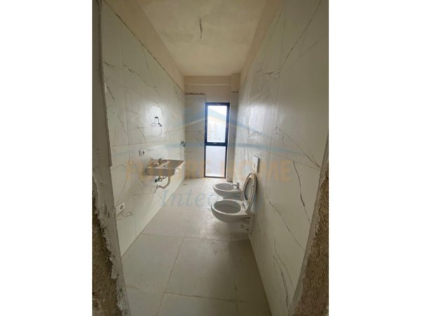 Tirane, shitet apartament 3+1+2 Kati 6, 168 m² 274.500 € (Mihal Grameno)