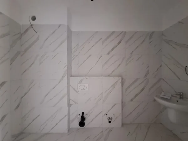 Tirane, shes apartament 2+1+Ballkon Kati 5, 128 m² 195.000 €