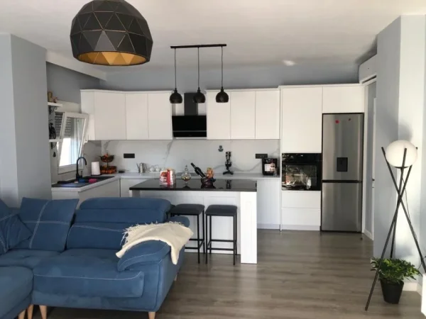 Tirane, shitet apartament 2+1 , 125 m² 240.000 € (Vasil Shanto)