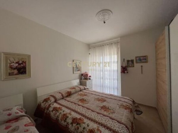 Durres, shitet apartament 1+1+Ballkon Kati 6, 70 m² 80.000 € (PLAZH ROTA KUQE)
