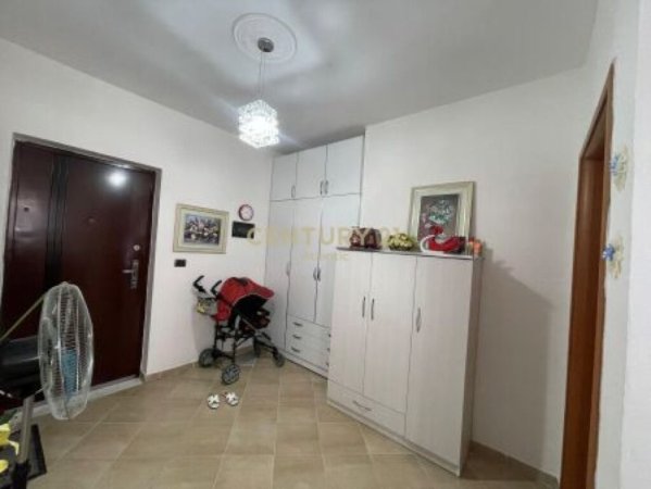 Durres, shitet apartament 1+1+Ballkon Kati 6, 70 m² 80.000 € (PLAZH ROTA KUQE)