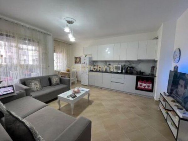 Durres, shitet apartament 1+1+Ballkon Kati 6, 70 m² 80.000 € (PLAZH ROTA KUQE)