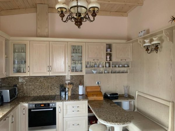 Tirane, shes apartament 4+1+3+VERANDE , 241 m² 570.000 € (Kodra e Diellit)