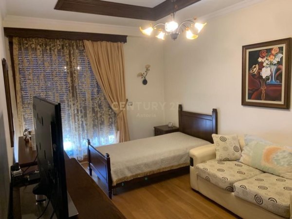 Tirane, shes apartament 4+1+3+VERANDE , 241 m² 570.000 € (Kodra e Diellit)