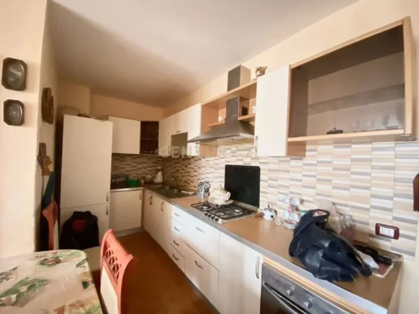 Durres, shitet apartament 2+1+Ballkon Kati 6, 110 m² 105.000 € (STADIUMI)