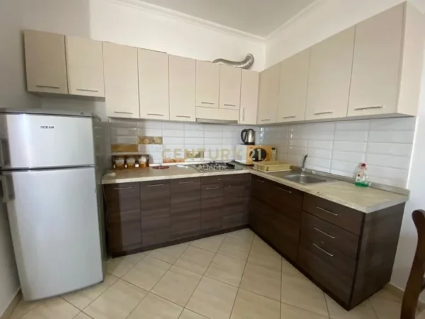 Durres, jepet me qera apartament 1+1+Ballkon Kati 2, 80 m² 250 € 