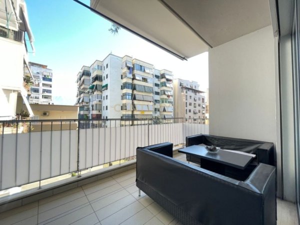 Tirane, jepet me qera apartament 2+1 Kati 3, 140 m² 1.000 € (myslym shyre)