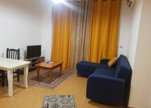 Tirane, jepet me qera apartament 1+1+BLK Kati 4, 60 m² 450 Euro (Kika 2)