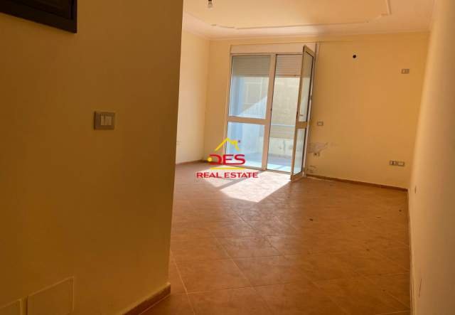 Shqiperi, shitet apartament Kati 4, 88 m² 96.800  (Rruga Aleksander Moisiu)