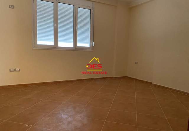 Shqiperi, shitet apartament Kati 4, 88 m² 96.800  (Rruga Aleksander Moisiu)