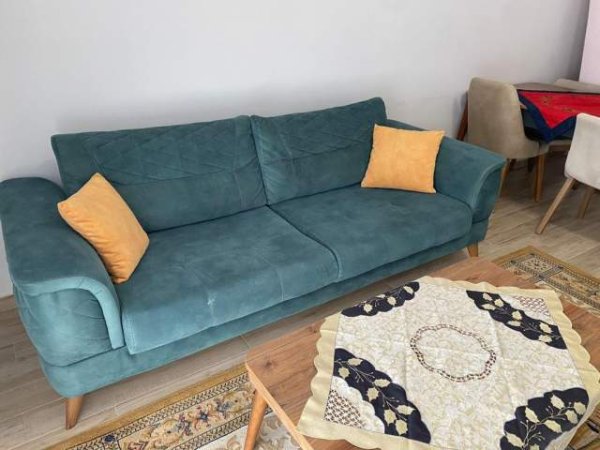 Tirane, jepet me qera apartament 1+1+BLK Kati 4, 70 m² 400 Euro (rruga 5 Maj)