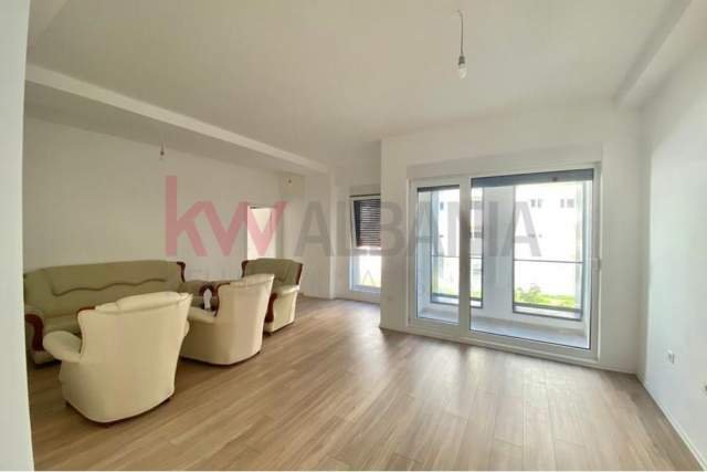 jepet me qera apartament 1+1 Kati 2, 90 m² 500 Euro (Rruga e Kavajes/21 Dhjetori)