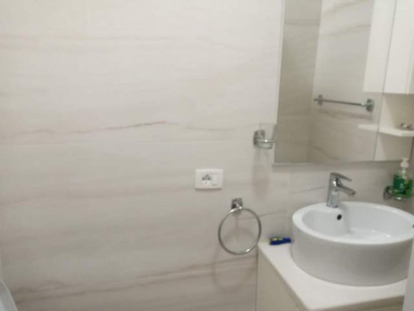 Apartament 2+1 me qira, prane 21 Dhjetorit, Kompleksi Kontakt, Tirane