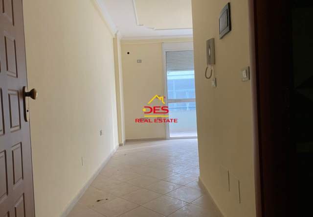 Vlore, shitet garsonier Kati 4, 40 m² 44.000 Euro (Rruga Sali Vranishti, Vlore)