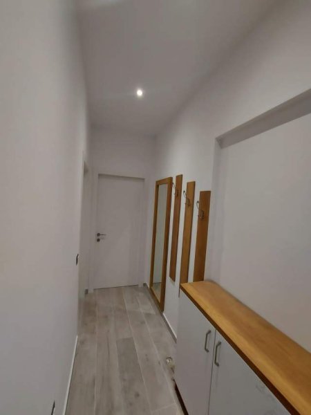 Tirane, jepet me qera apartament 1+1 Kati 1, 50 m² 420 Euro (Rr. Hoxha Tahsin)