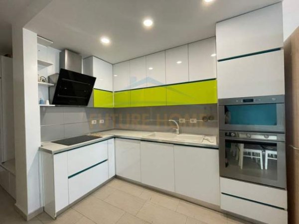 Tirane, shitet apartament 3+1+A+BLK Kati 7, 112 m² 179.000 Euro (Kompleksi Kontakt) PARK28540