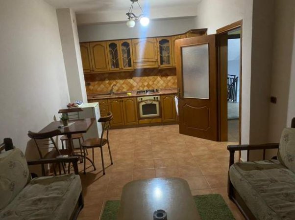 Tirane, jepet me qera apartament 1+1+BLK Kati 6, 65 m² 35.000 Leke (rr. Rrapo Hekali)