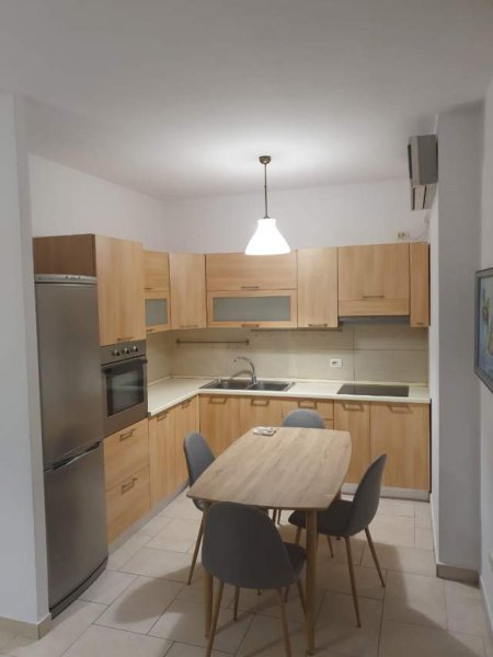 Tirane, ofert apartament 1+1+BLK Kati 5, 75 m² 400 Euro (todi shkurti)