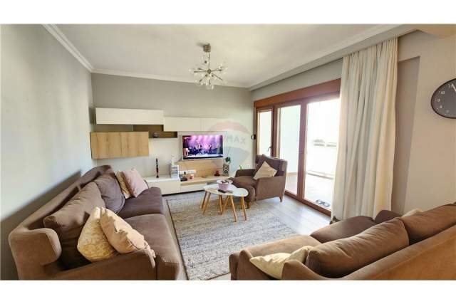 Tirane, jepet me qera apartament 2+1 Kati 7, 123 m² 1.200 Euro (BLLOK)