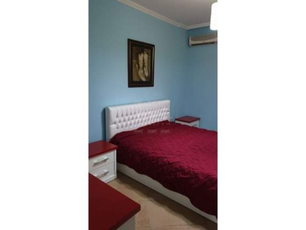 Tirane, jepet me qera apartament 3+1+BLK 150 m² 1.300 Euro (Blloku)