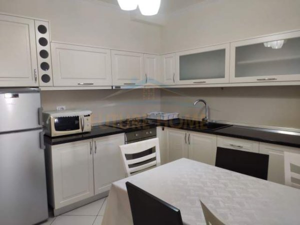 Durres, shitet apartament 2+1+2+BLK Kati 2, 95 m² 88.000 Euro (Gjykata)