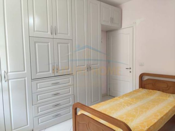 Durres, shitet apartament 2+1+2+BLK Kati 2, 95 m² 88.000 Euro (Gjykata)