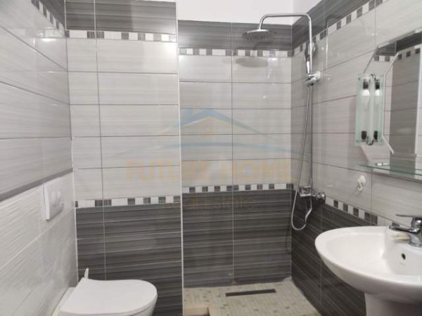 Durres, shitet apartament 2+1+2+BLK Kati 2, 95 m² 88.000 Euro (Gjykata)