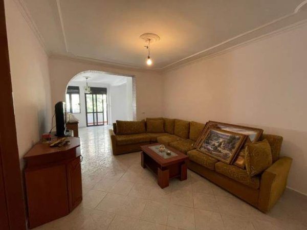 Tirane, jepet me qera zyre Kati 3, 100 m² 600 Euro (Tirana e Re)