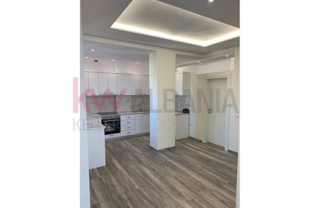 Tirane, shitet apartament 2+1 Kati 8, 106 m² 130.000 Euro (Tregu Elektrik,Bylis)