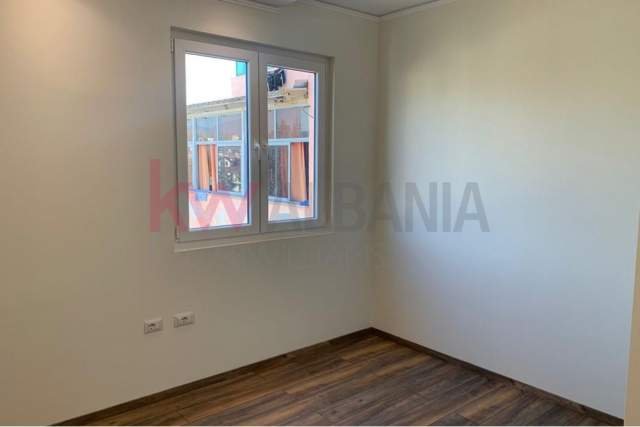 Tirane, shitet apartament 2+1 Kati 8, 106 m² 130.000 Euro (Tregu Elektrik,Bylis)