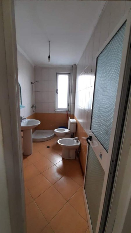 Tirane, shitet apartament 2+1+BLK Kati 2, 68 m² 73.000 Euro (niko avrami)