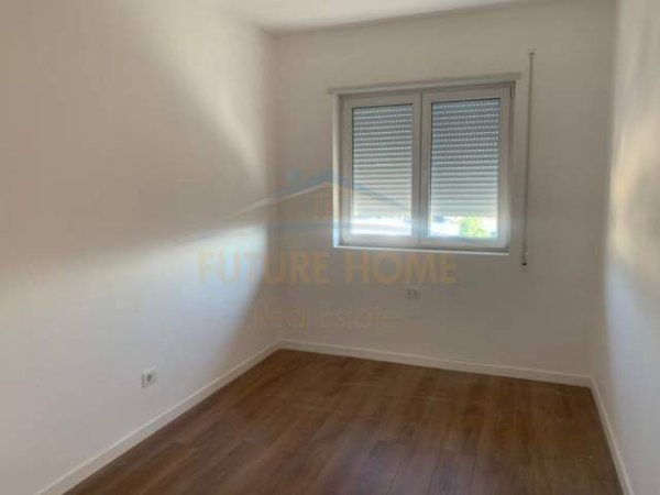 Tirane, jepet me qera apartament 2+1 Kati 9, 106 m² 500 Euro (Rruga e Dibres)