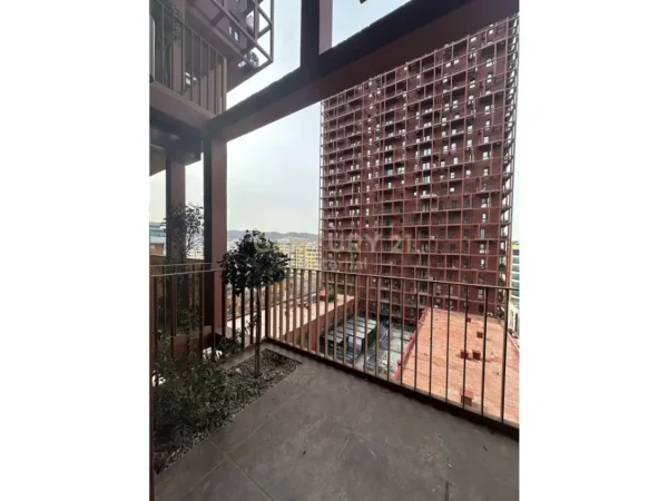 Tirane, jepet me qera apartament 2+1 Kati 8, 110 m² 950 € (e kavajes)