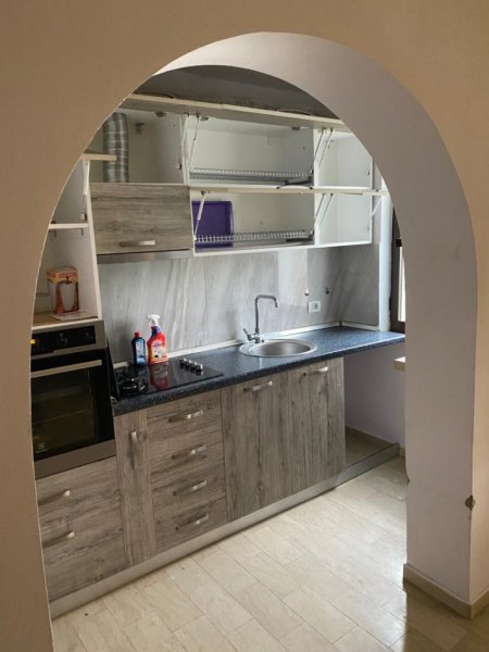 Tirane, Apartament 1+1 me qira Kati 3, 69 m² 350 € (Ali Visha Qytet Studenti)