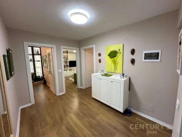 Tirane, shitet apartament 2+1+Ballkon Kati 3, 80 m² 178.000 € (SHKOLLA E BALETIT)