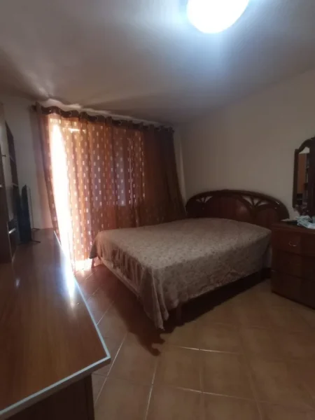Tirane, shitet apartament 235.000 € (ABDYL FRASHERI)