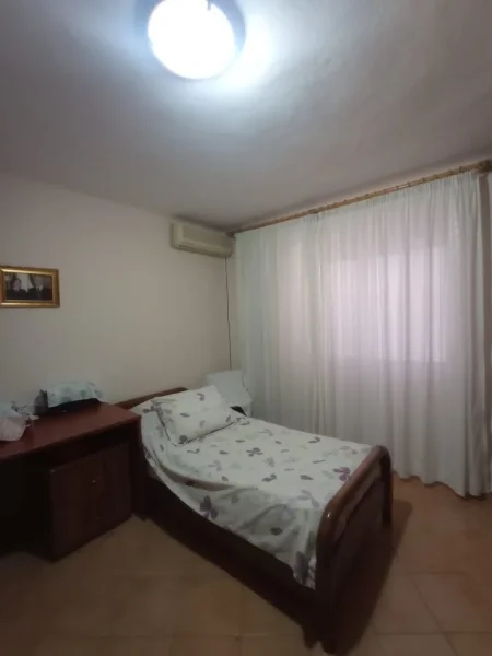 Tirane, shitet apartament 235.000 € (ABDYL FRASHERI)