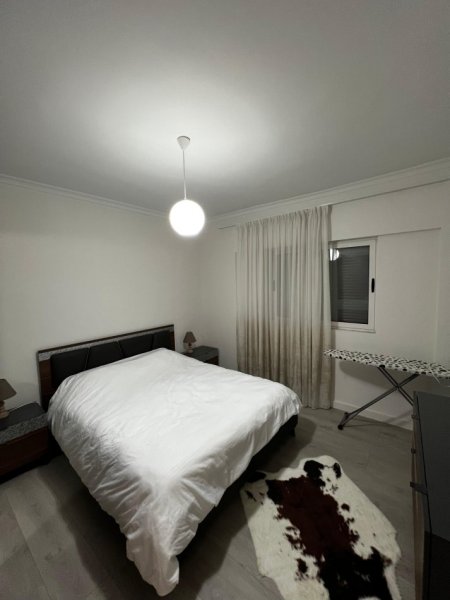 Tirane, jepet me qera apartament 2+1+Aneks+Ballkon Kati 9, 90 m² 900 € (KOMUNA E PARISIT)