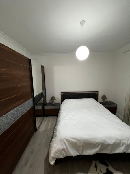 Tirane, jepet me qera apartament 2+1+Aneks+Ballkon Kati 9, 90 m² 900 € (KOMUNA E PARISIT)