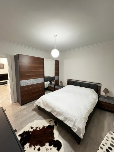 Tirane, jepet me qera apartament 2+1+Aneks+Ballkon Kati 9, 90 m² 900 € (KOMUNA E PARISIT)