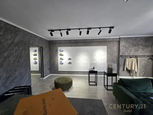 𝐓𝐢𝐫𝐚𝐧𝐞, 𝐬𝐡𝐢𝐭𝐞𝐭 𝐚𝐦𝐛𝐣𝐞𝐧𝐭 𝐛𝐢𝐳𝐧𝐞𝐬𝐢 𝐊𝐚𝐭𝐢 𝟏, 𝟓𝟕 𝐦² 𝟏𝟒𝟎.𝟎𝟎𝟎 € (𝐐𝐞𝐧𝐝𝐫𝐚 𝐋𝐢𝐧𝐤𝐨𝐥𝐧, 𝐏𝐚𝐳𝐚𝐫𝐢 𝐈 𝐫𝐢)