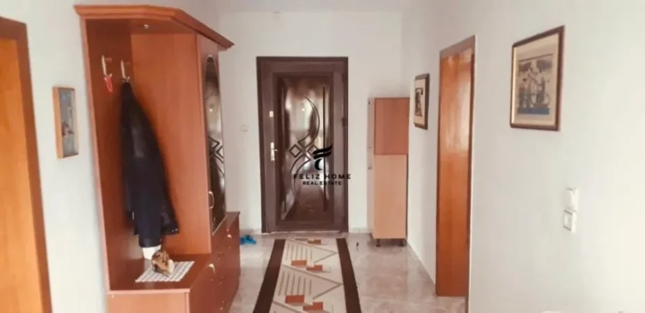 Tirane, shitet Vile 3+1 Kati 1, 120 m² 250.000 € (BERZHITE)