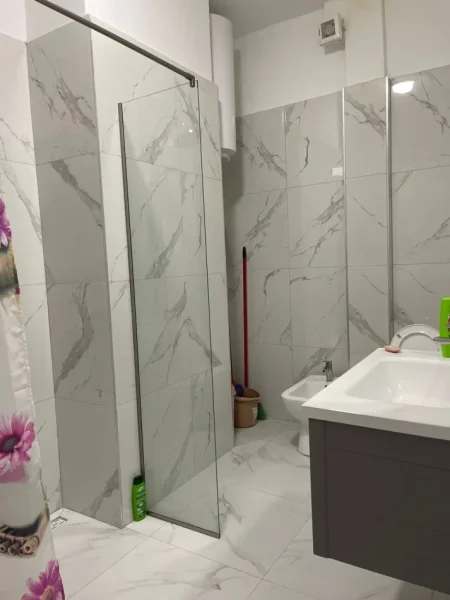Durres, shes apartament 2+1+Ballkon Kati 2, 120 m² 138.000 € (plazh)