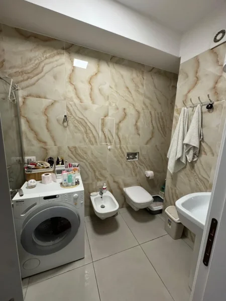 Tirane, jepet me qera apartament 1+1+Ballkon Kati 8, 80 m² 450 € (ASTIR OASIS RESIDENCE)