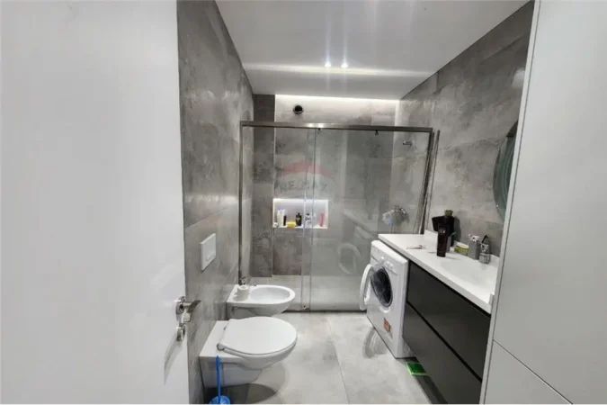 Tirane, shitet apartament 1+1 Kati 8, 61 m² 108.000 € (Hamdi Pepo - Selitë)