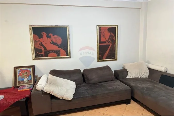 Tirane, shitet apartament 2+1 Kati 4, 110 m² 160.000 € (Bulevardi Bajram Curri - Perballe Delijorgjit)