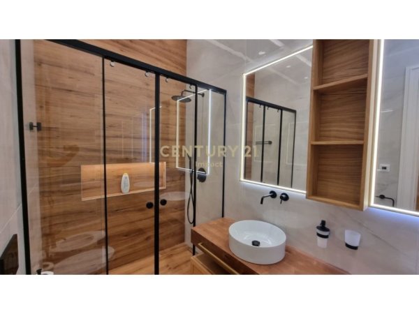 Tirane, shes apartament 3+1+2 , 220 m² 550.000 € (SECRET GARDEN RESIDENCE, Qendra Tregtare TEG)