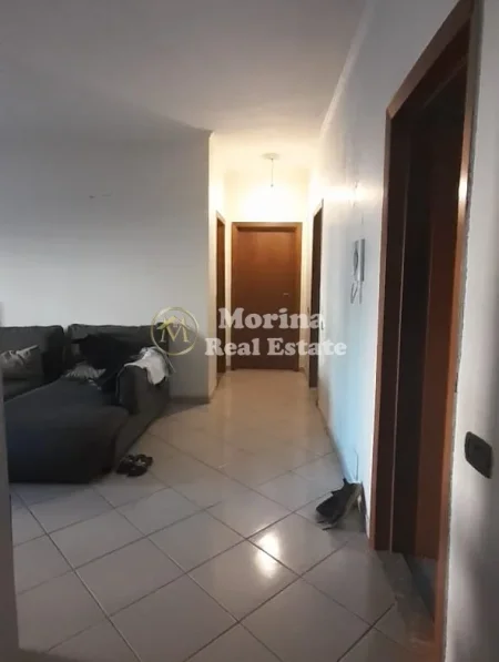 Tirane, shitet apartament 3+1 Kati 6, 130 m² 330.000 € (Komuna e Parisit)