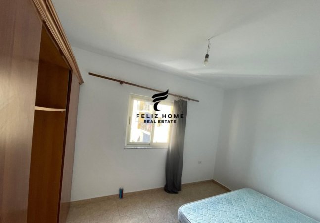 Tirane, jepet me qera apartament 2+1 Kati 3, 100 m² 450 € (ISH FUSHA AVIACIONIT)
