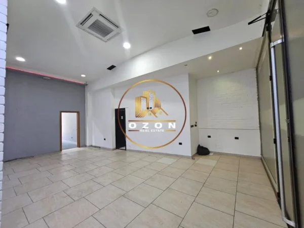 Ambient Biznesi me Qira tek Galeria 17 Nëntori!